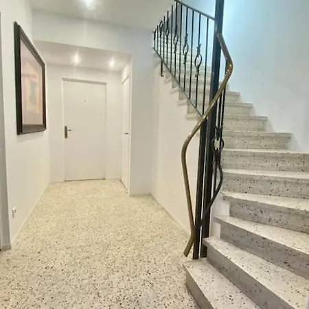Apartment T2 Neuf Pour 4 Pers , Bien Place Et Parking Gratuit