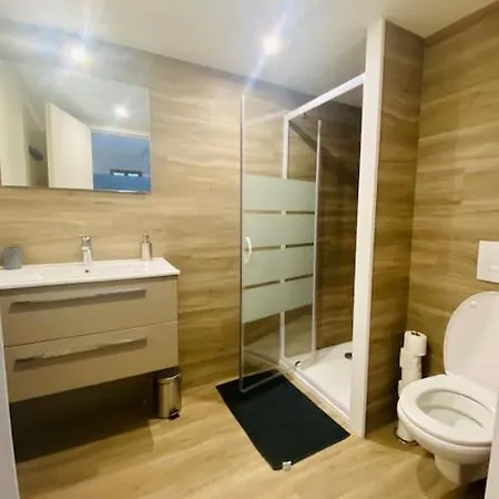 T2 Neuf Pour 4 Pers , Bien Place Et Parking Gratuit *