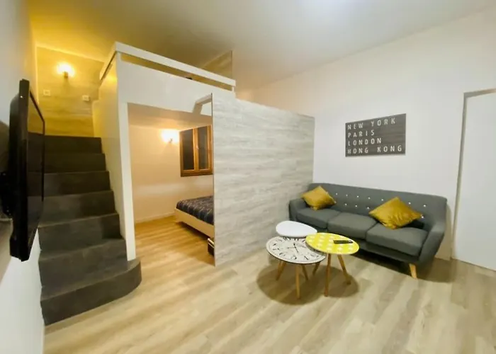 Apartment T2 Neuf Pour 4 Pers , Bien Place Et Parking Gratuit *