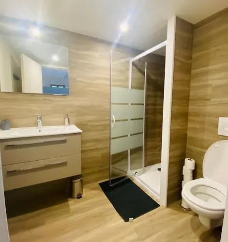 T2 Neuf Pour 4 Pers , Bien Place Et Parking Gratuit *