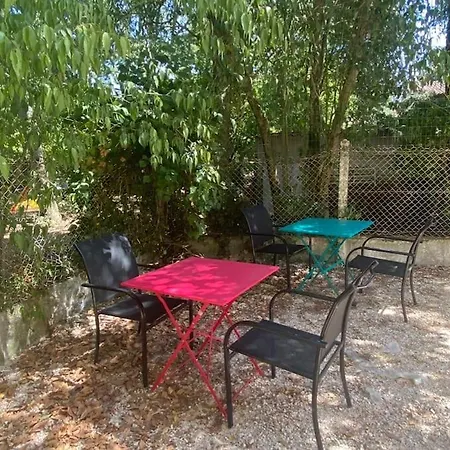 T2 Neuf Bien Placé Jardin Et Parking Gratuit *